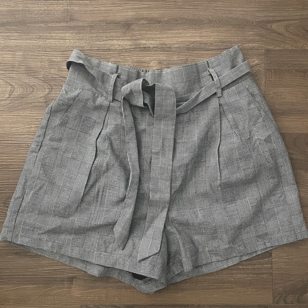 Forever 21 Gray Plaid Shorts